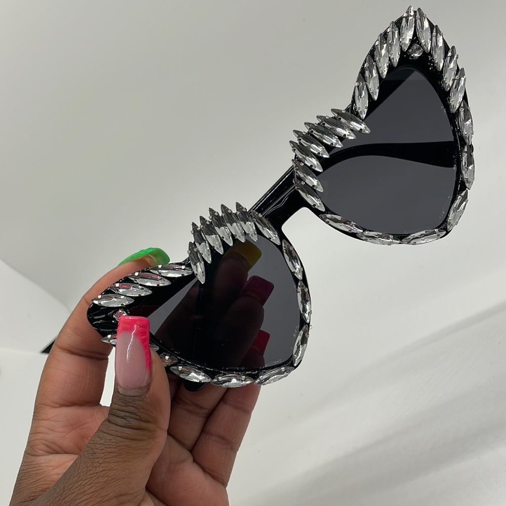 Heart on ice shades
